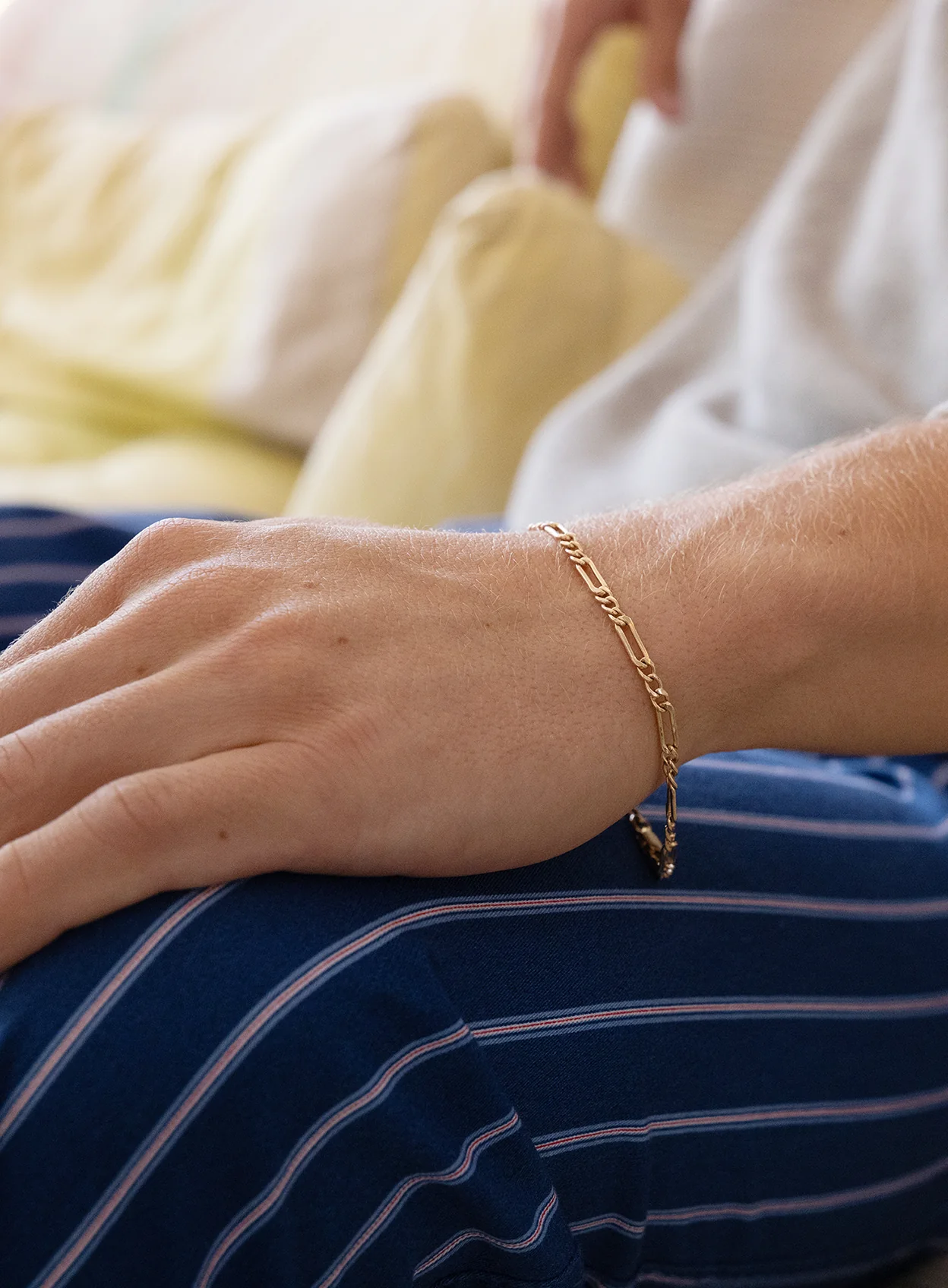 3.5mm 14K Gold Filled Figaro Chain Men's Bracelet - Image 2