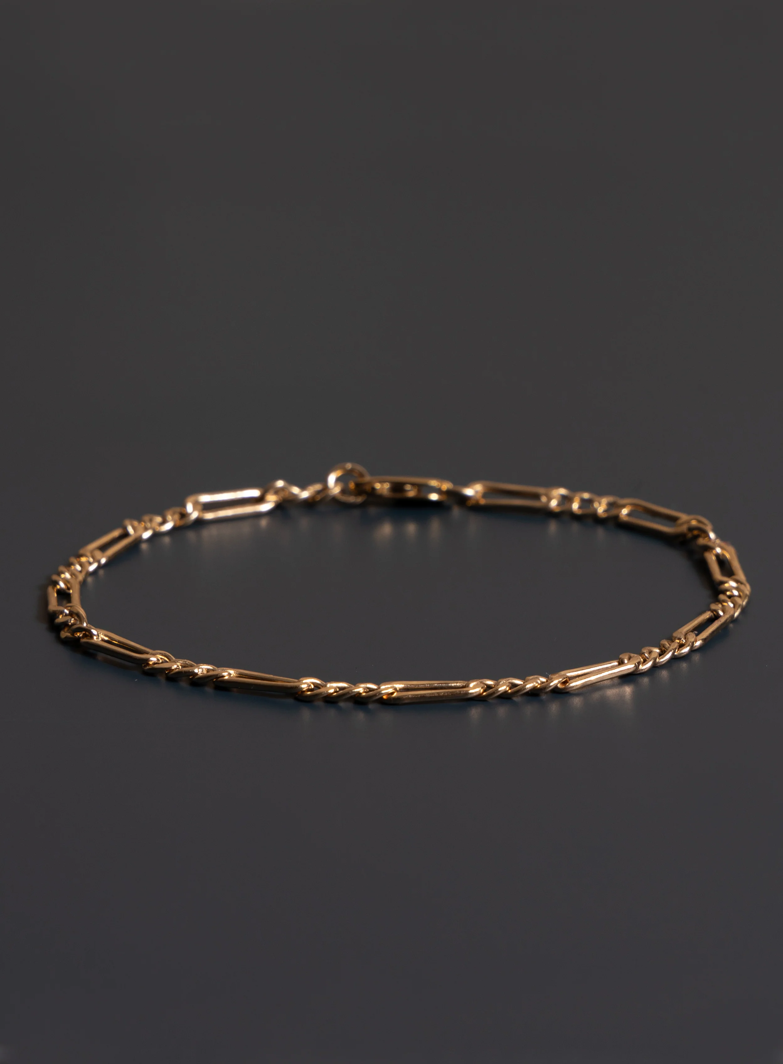 3.5mm 14K Gold Filled Figaro Chain Men's Bracelet - Image 4
