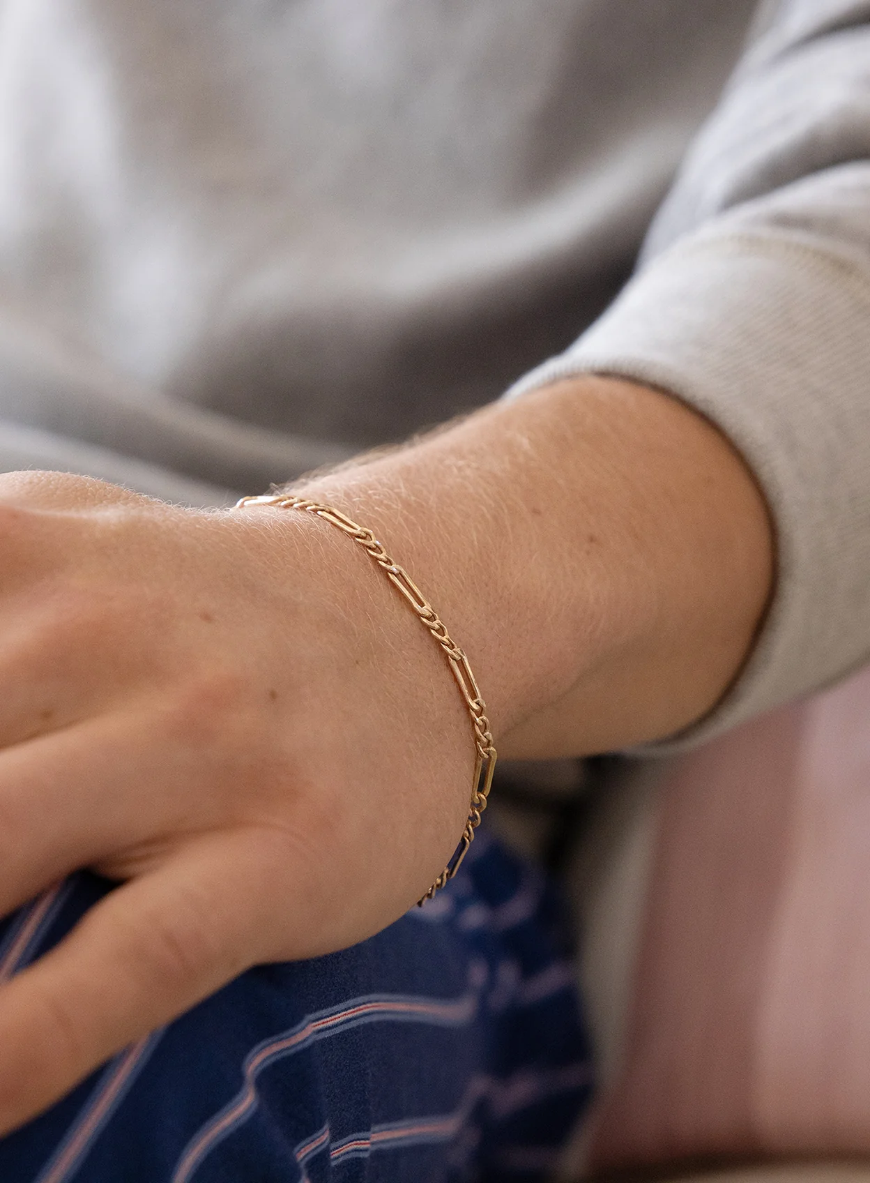3.5mm 14K Gold Filled Figaro Chain Men's Bracelet - Image 9