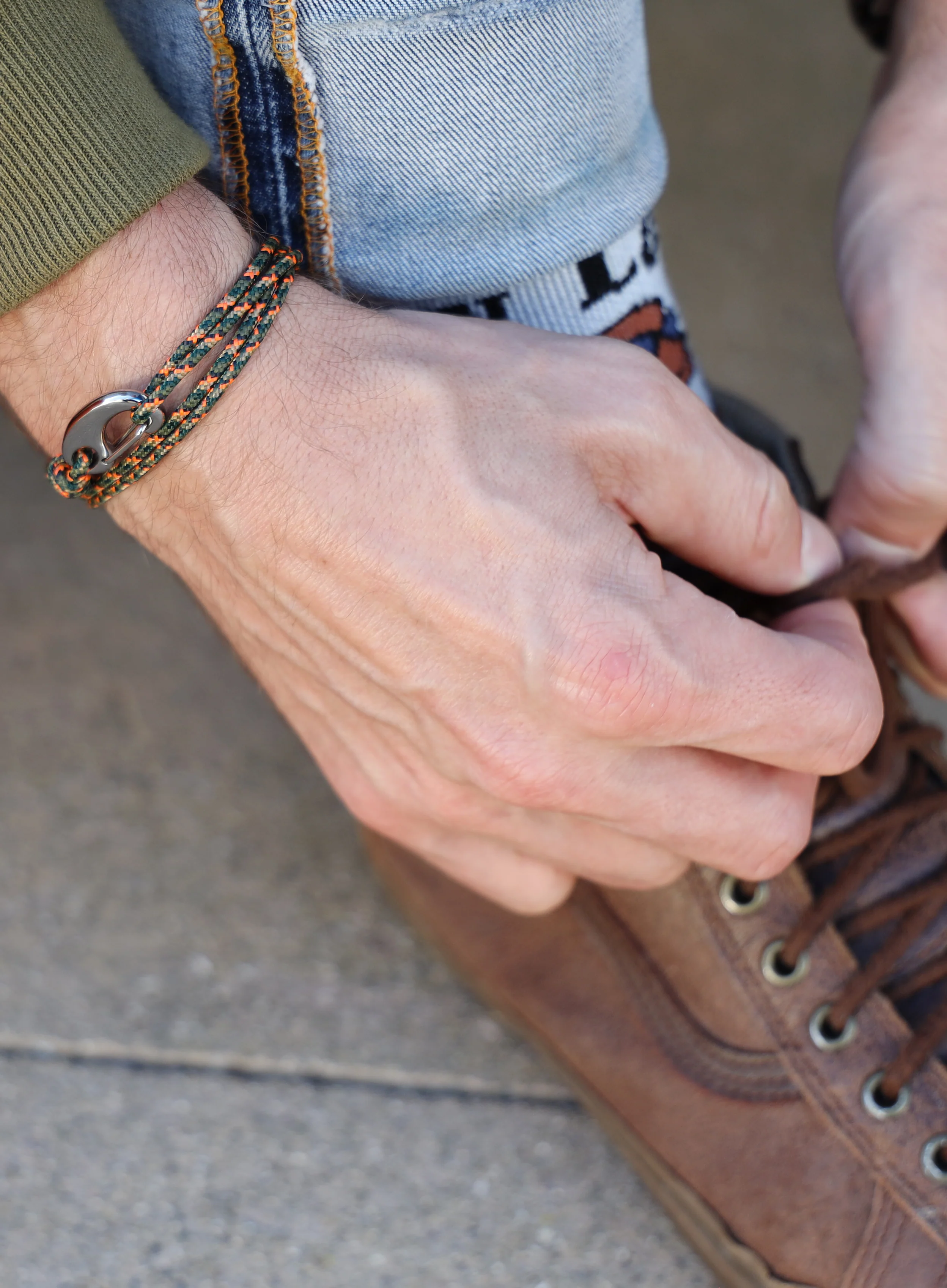 Camo Tactical Cord Bracelet for Men (Silver Clasp - 11S) - Image 4
