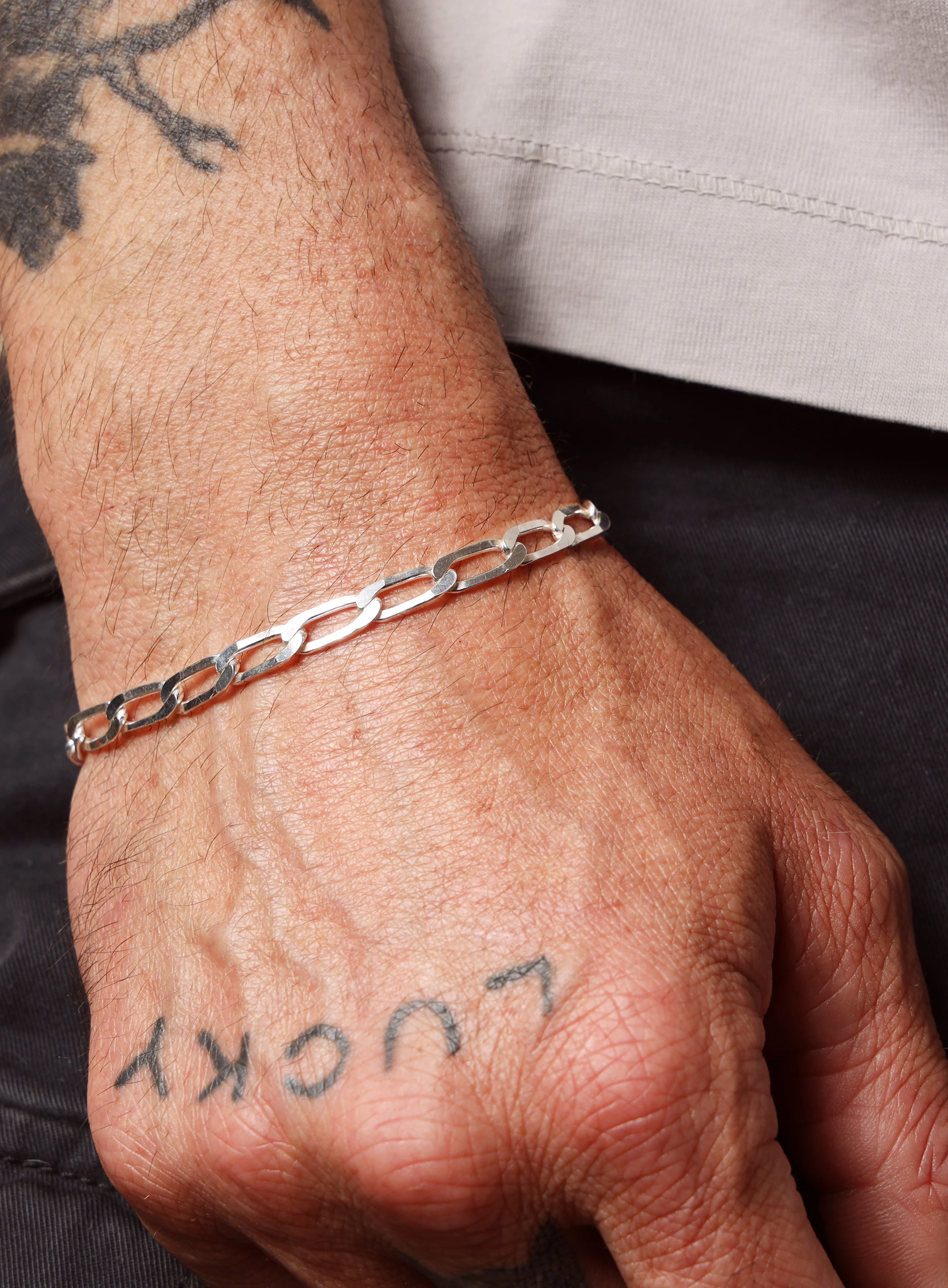 925 Sterling Silver 6mm Elongated Curb Link Men's Chain Bracelet - Image 6