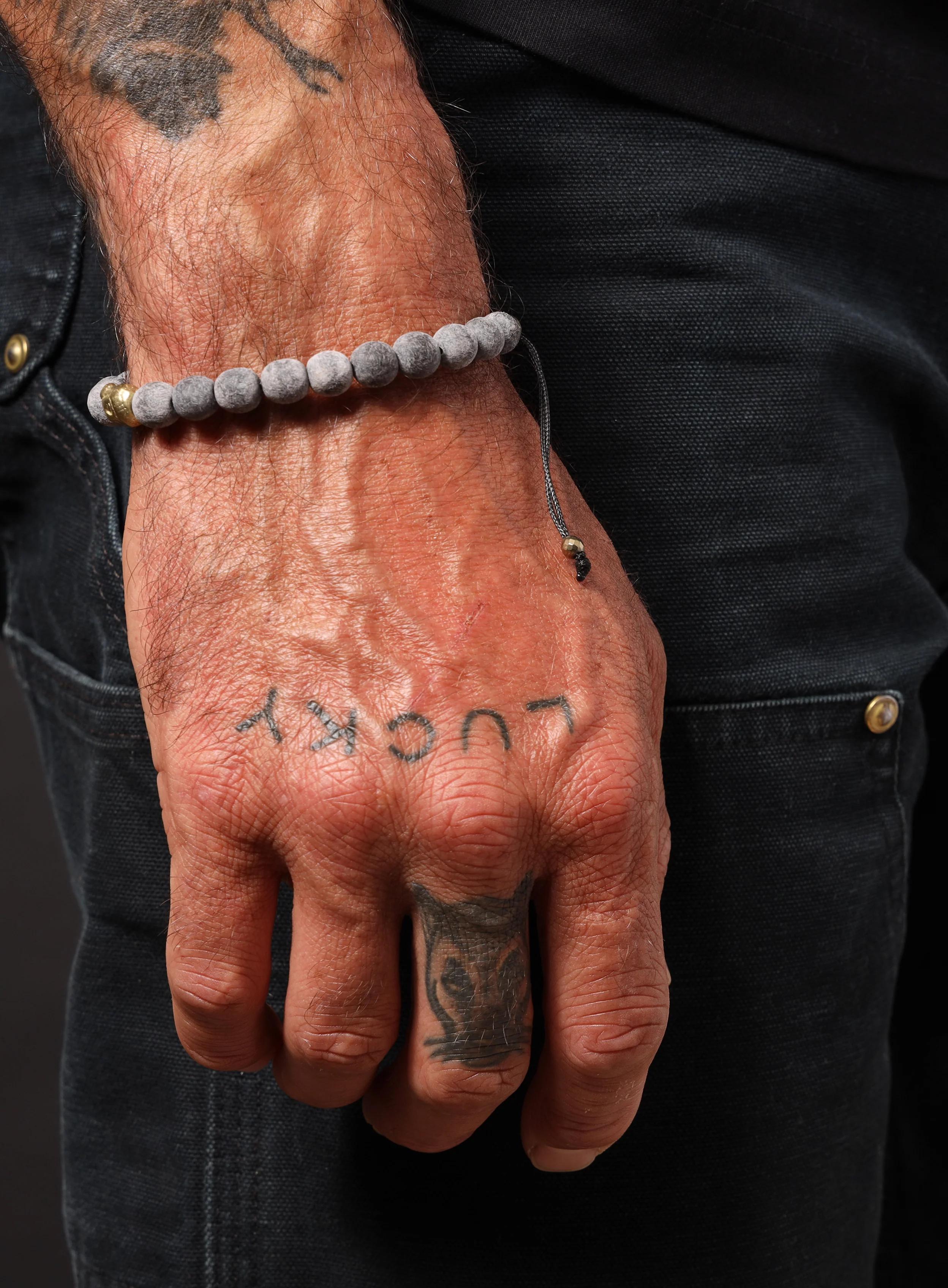 Gray wood and Gold buddha Bead Bracelet for Men - Image 5