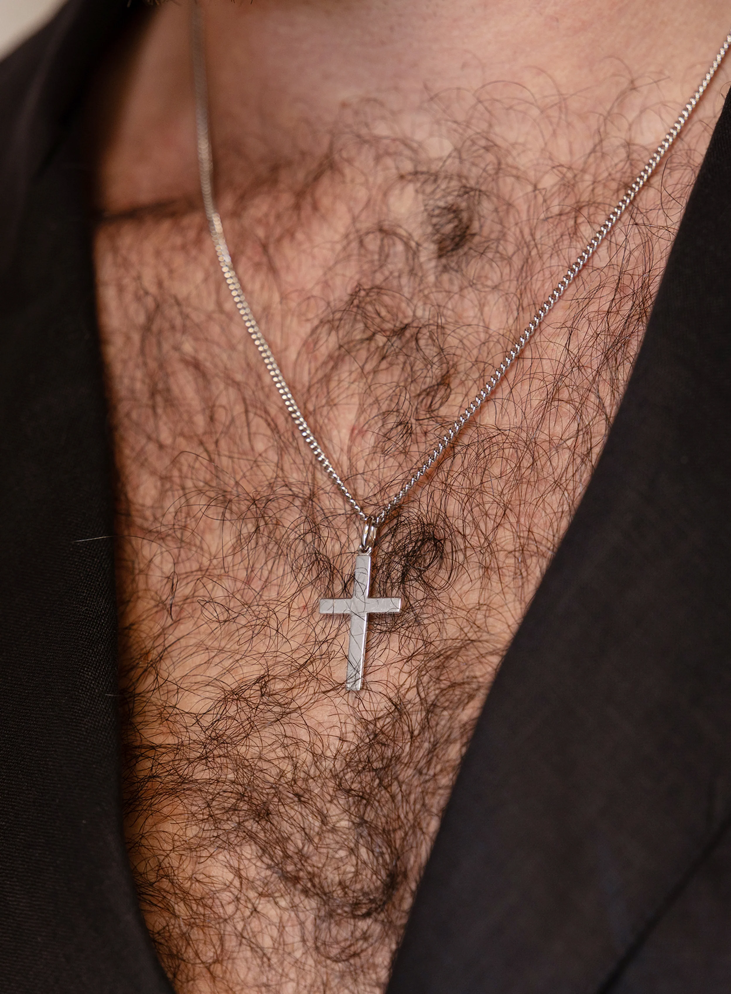 Large 925 Sterling Silver Cross on Sterling Rhodium Coated Curb Chain - Image 2