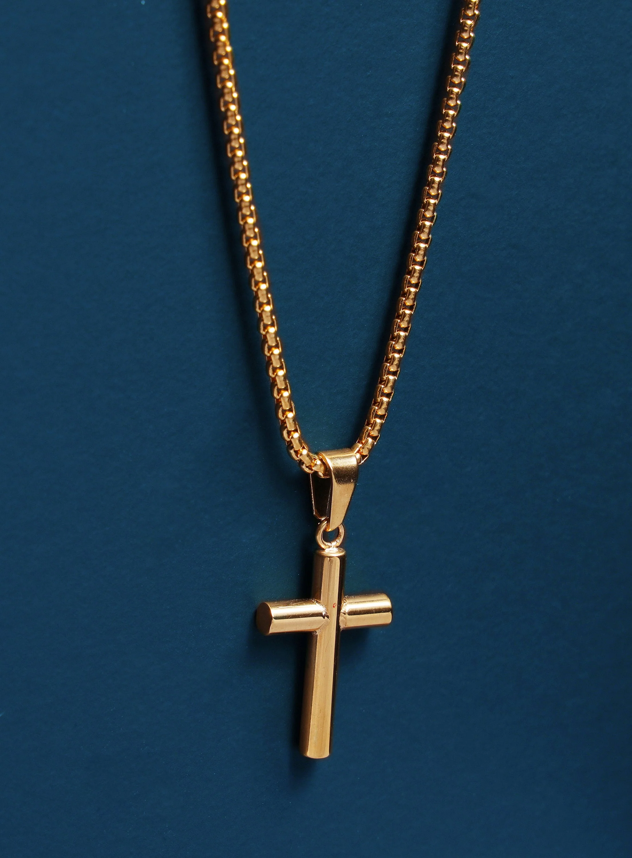 Men's Bamboo Gold Cross Pendant Necklace - Image 4