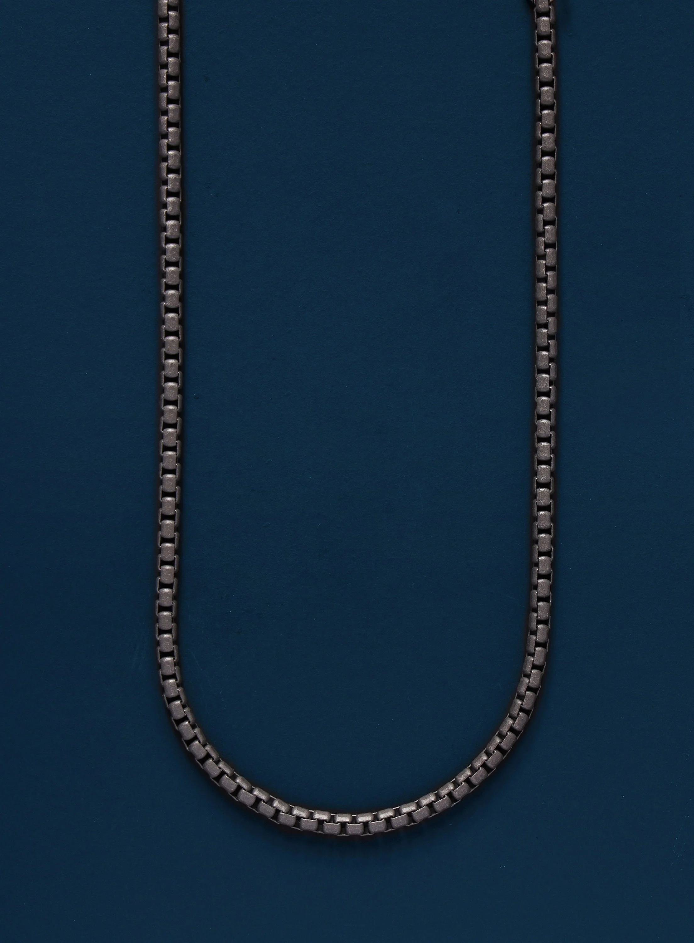 Titanium coated over sterling 3mm Venetian round box chain - Image 2