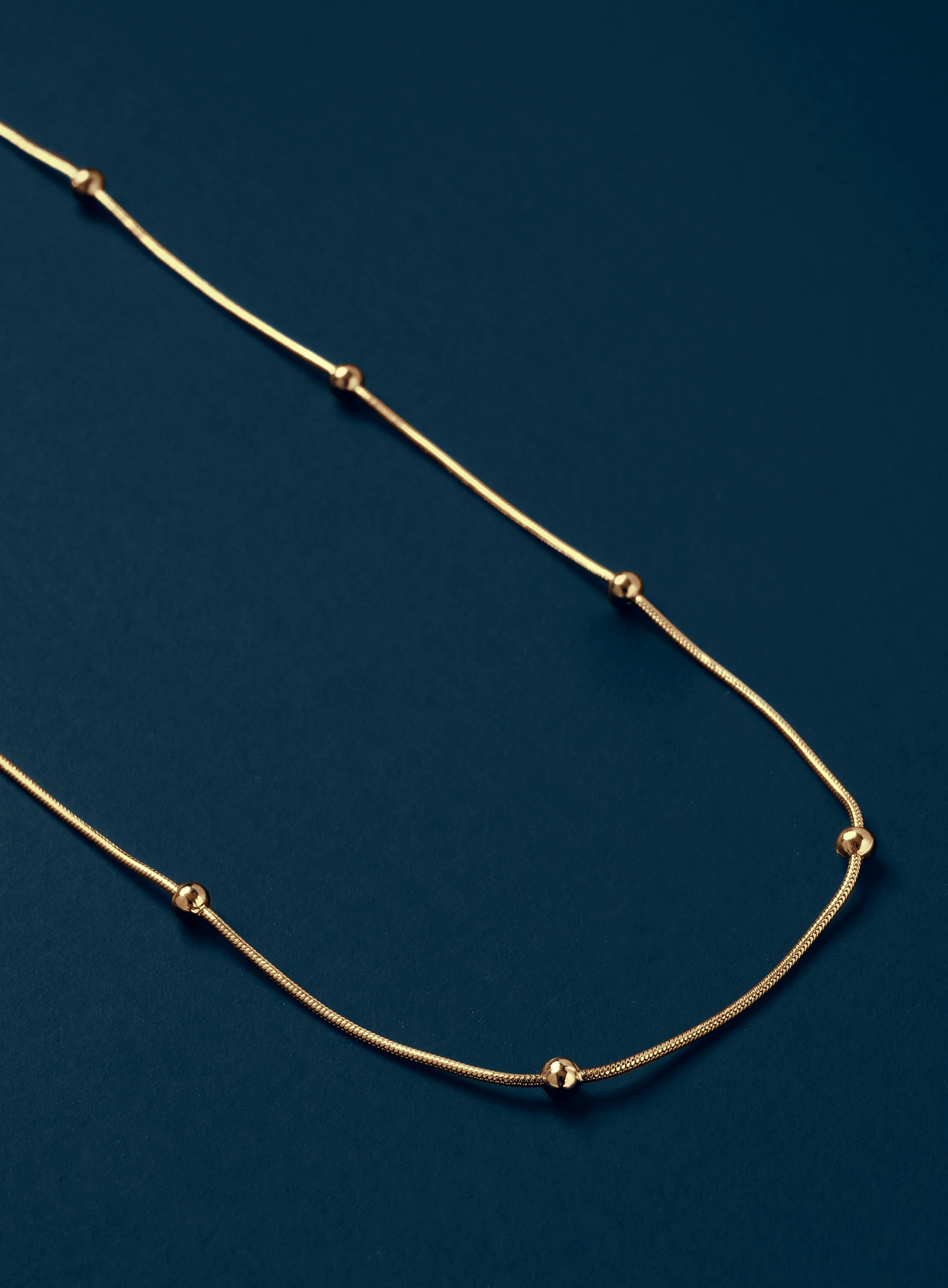Mens Gold Minimalist Satellite Chain Necklace - Image 4