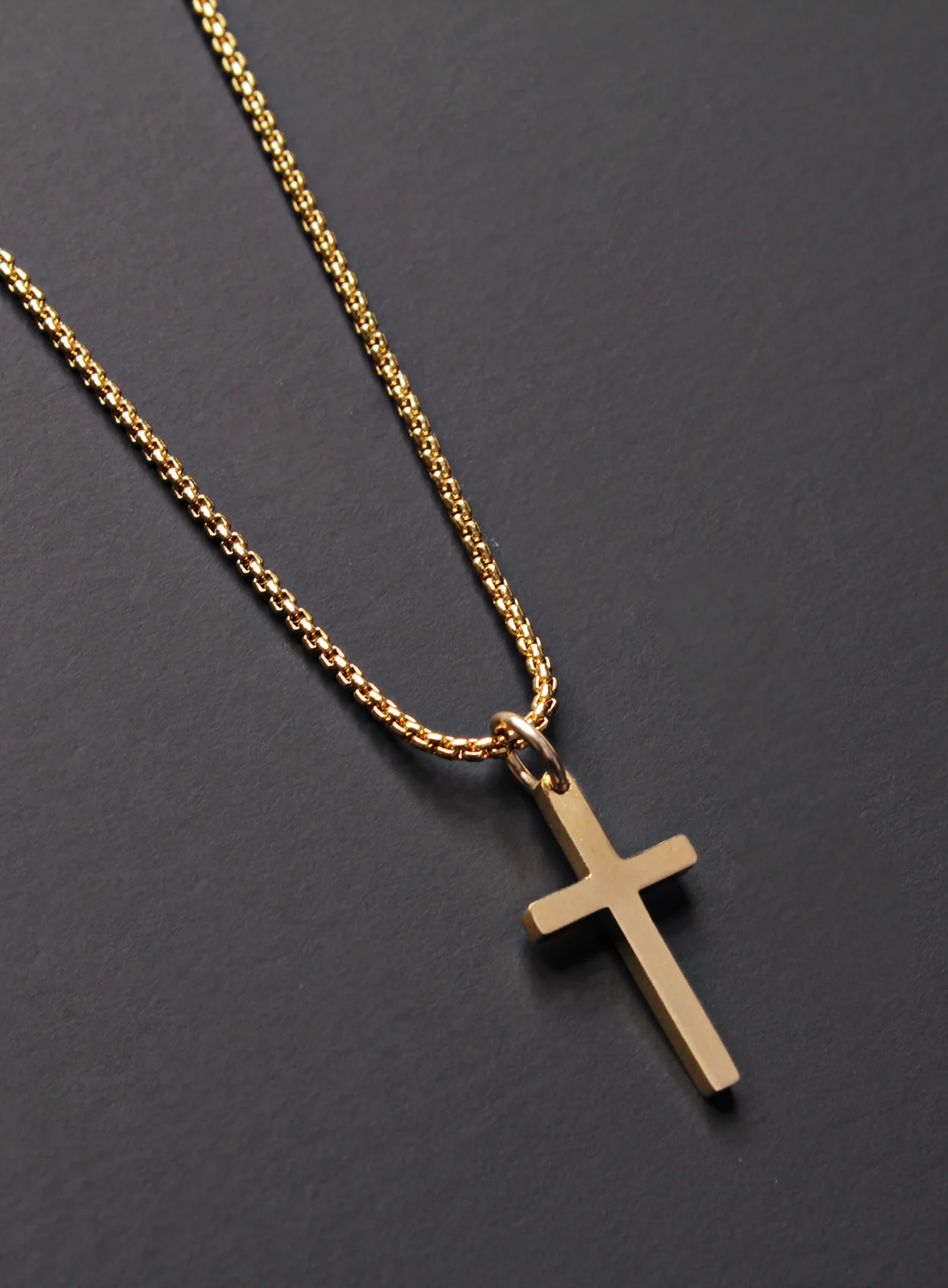 SMALL GOLD CROSS NECKLACE FOR MEN - Image 6