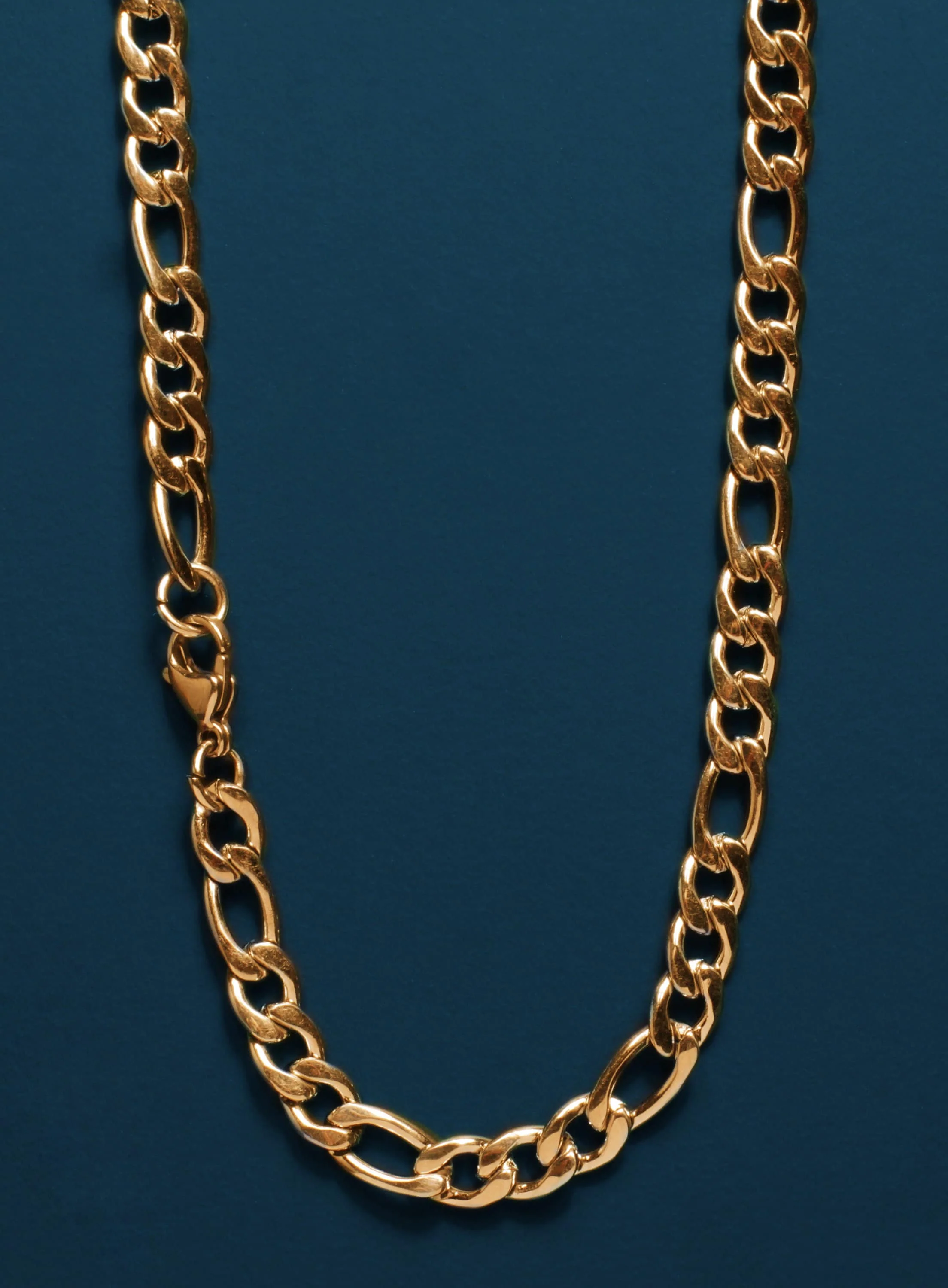 7mm gold figaro chain for men - Image 5